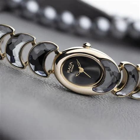 95107ym01|Titan 95107YM01F 30 mm Cocktails from Raga Women Watch.